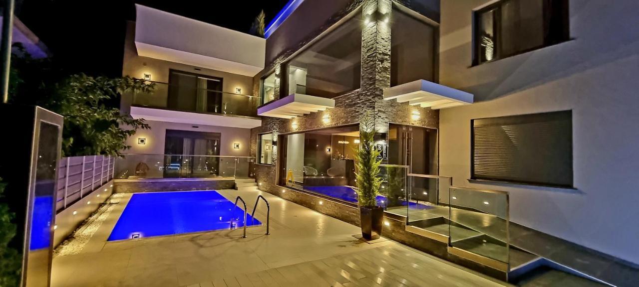 Ofrínion Luxsuites المظهر الخارجي الصورة
