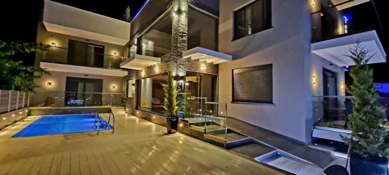 Ofrínion Luxsuites المظهر الخارجي الصورة
