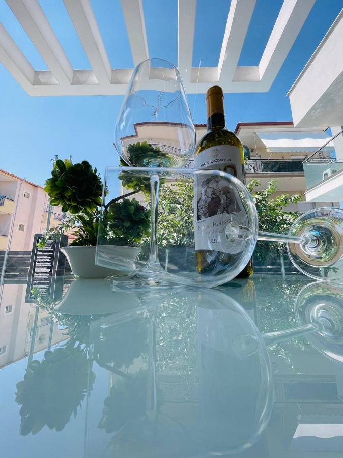 Ofrínion Luxsuites المظهر الخارجي الصورة